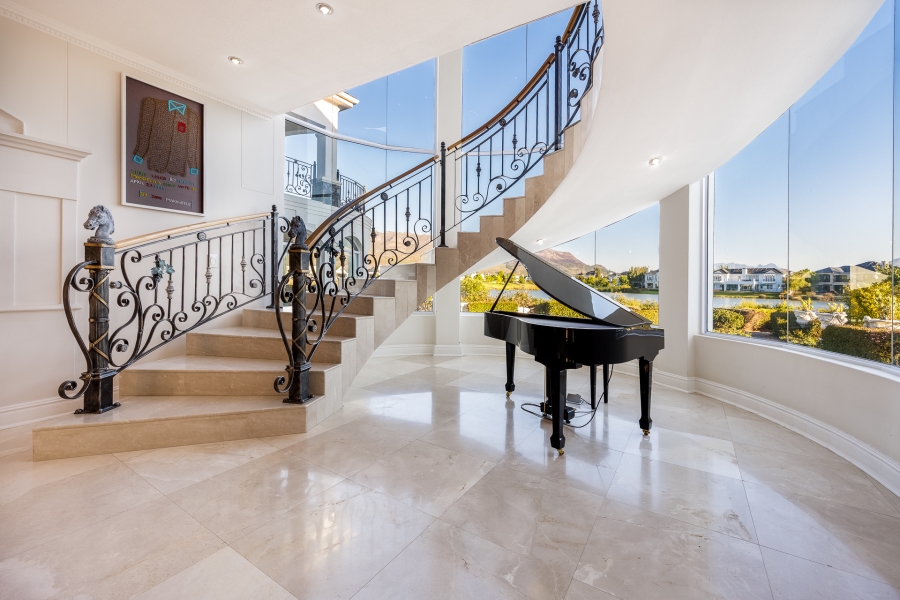 5 Bedroom Property for Sale in Val De Vie Estate Western Cape